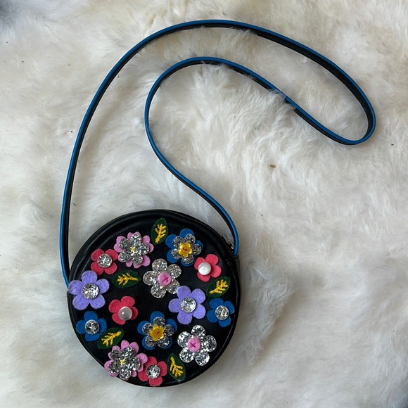 Hanna Anderson purse with zipper and floral design - Picture 1 of 8